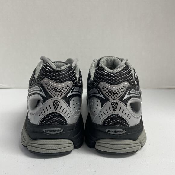 Saucony OG ProGrid Omni 9 Black Silver S70739 13 Size 9 Mesh Runner Workout Shoe main image 5